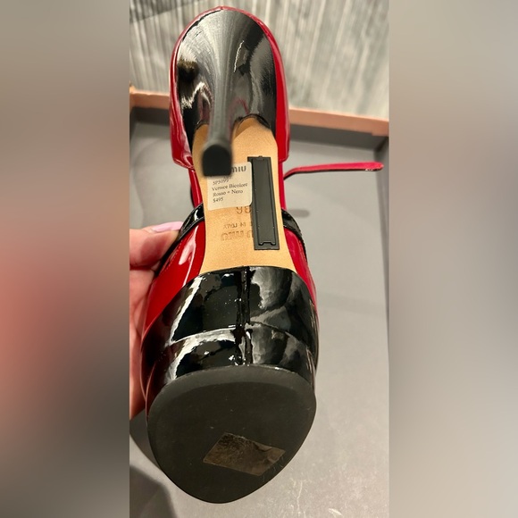 Miu Miu Red & Black patent pee toes - Picture 5 of 7